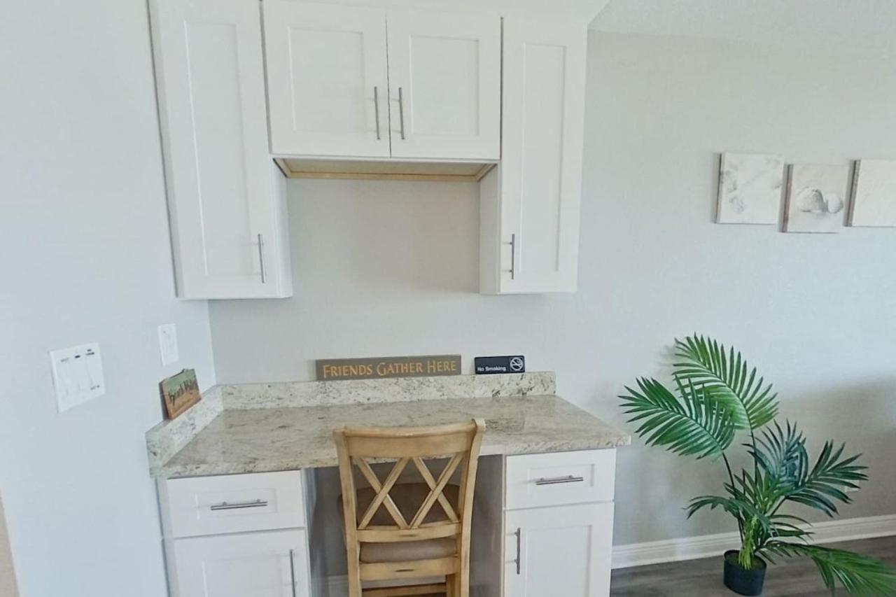 Four Shores Unit 3 Gulf Condo Direct Gulf With Pool And Spa Clearwater Beach Exterior photo